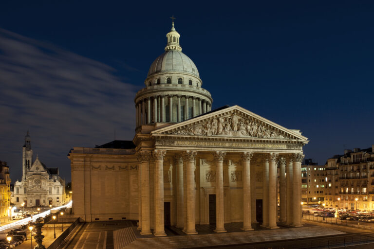 La Nuit au Panthéon : une visite nocturne insolite à la lampe-torche