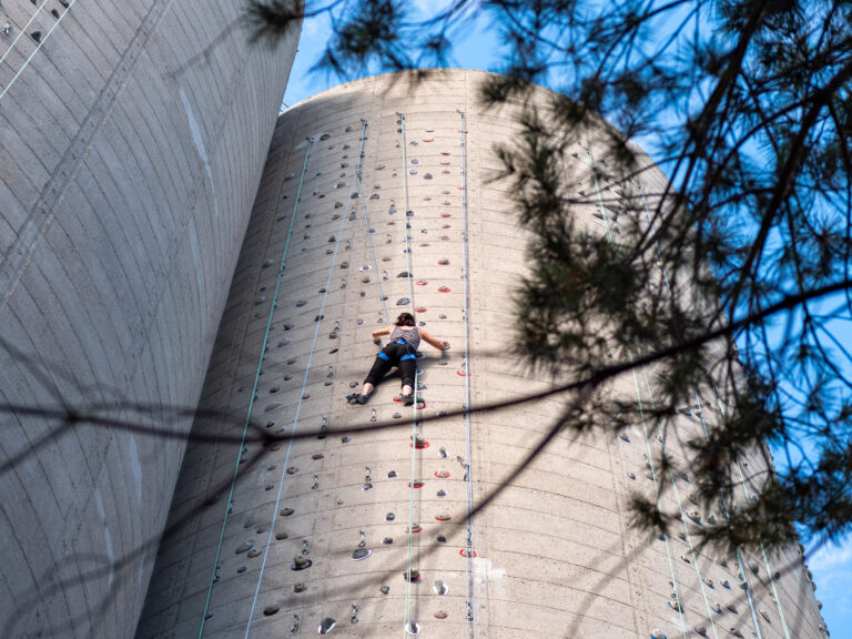 Ce spot insolite d’escalade à Bordeaux (33m de hauteur!)